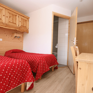 ТАБІР ФРАНЦІЯ-ШВЕЙЦАРІЯ  З ВИВЧЕННЯМ АНГЛІЙСЬКОЇ МОВИ фото 4